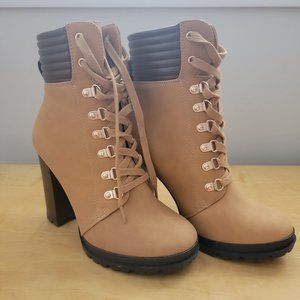 NWOT Platform Work Boot